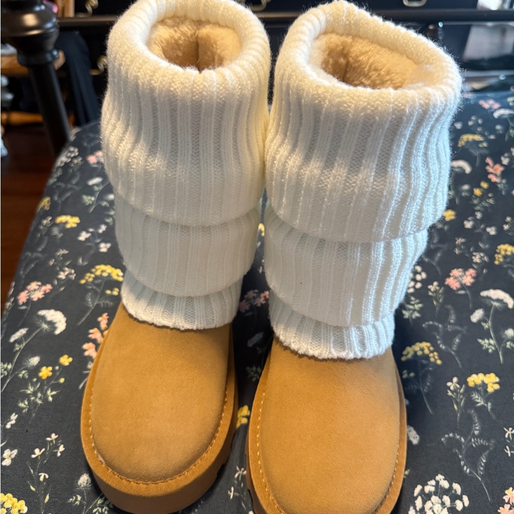 Steve Madden Tan and White Winter Boots with Knit Cuffs